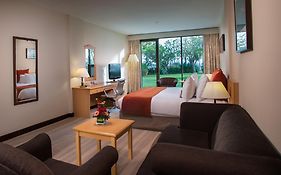 فندق كراون بلازا مسقط